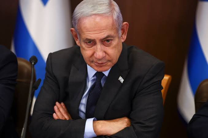AdityaMandagie's tweet image. ⚡️🇮🇱 BREAKING: Shin Bet arrested a 70-year-old Israeli woman who protested against Netanyahu, accusing her of planning to assassinate him.
She reportedly tried to get an RPG to target his convoy and searched for his security details.