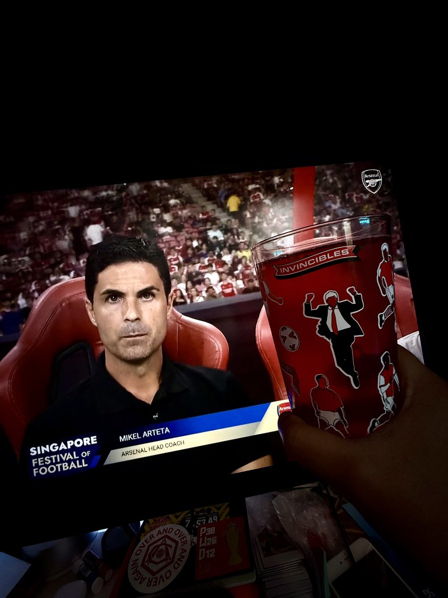 LowerNorthBank's tweet image. We back baby!! #arsenal