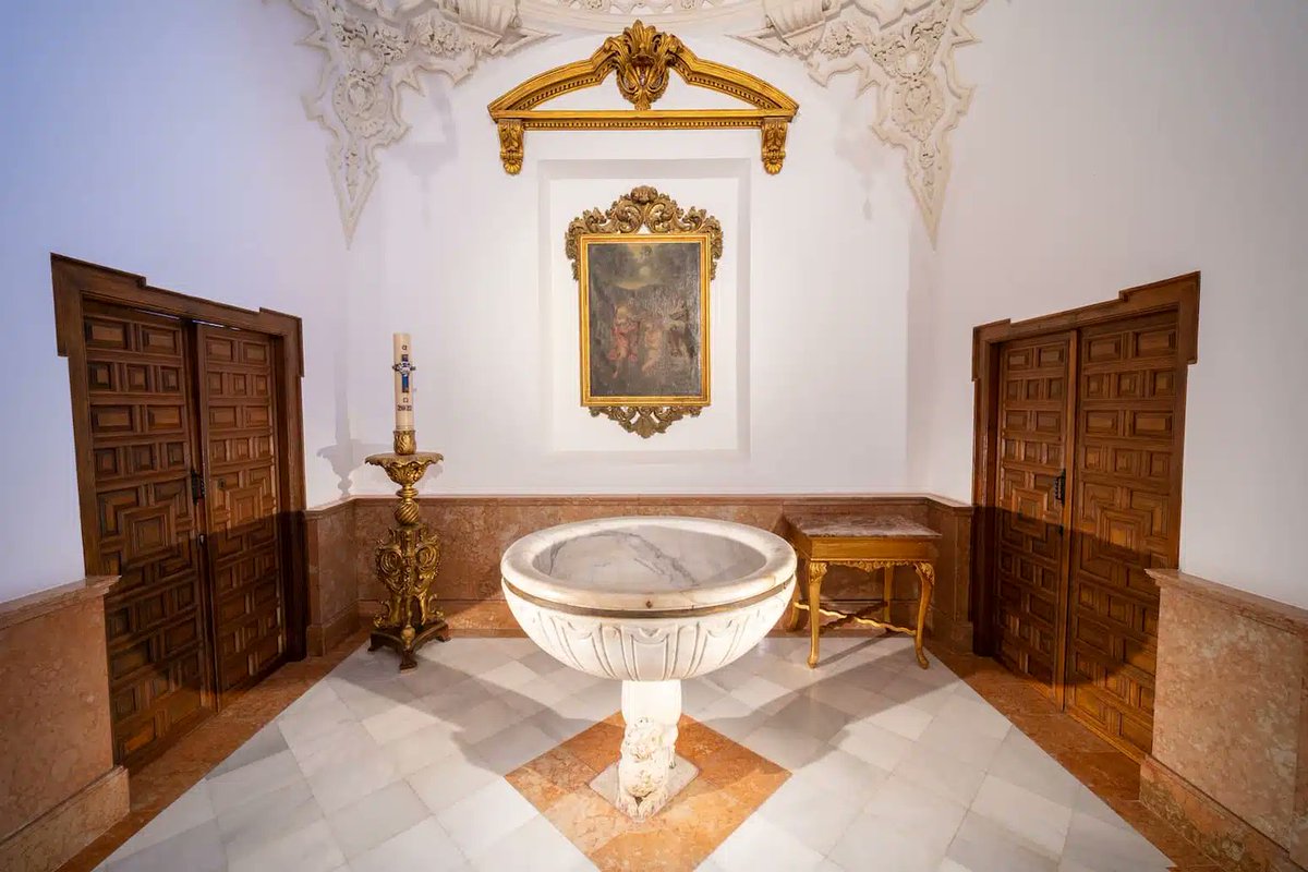 turismodemalaga's tweet image. ⛪️ Un 25 de julio de 1490, Día de Santiago, se fundó en Málaga la iglesia de Santiago, el templo más antiguo de la ciudad. 

Esta iglesia histórica guarda un hito singular: aquí fue bautizado Pablo Picasso, el genio universal nacido en esta ciudad.

👉🏼 visita.malaga.eu/es/que-ver-y-h…