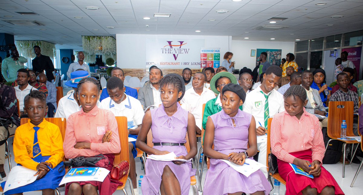 UNDPSierraLeone's tweet image. Happening now
@UNDPSierraLeone, with support from the Government of China, is unveiling a project to provide furniture to schools and universities, transforming learning spaces for students across 🇸🇱. Stay tuned for updates!
@Amb_WangQing @FredAmpiah