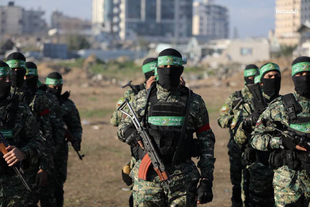 illestfalasteen's tweet image. Al-Qassam Brigades announces they targeted a Zionist Merkava tank yesterday with a "Yasin 105" shell near Al-Rais Pump Station on Al-Sikka Street, east of Al-Zaytoun neighborhood in Gaza City.
