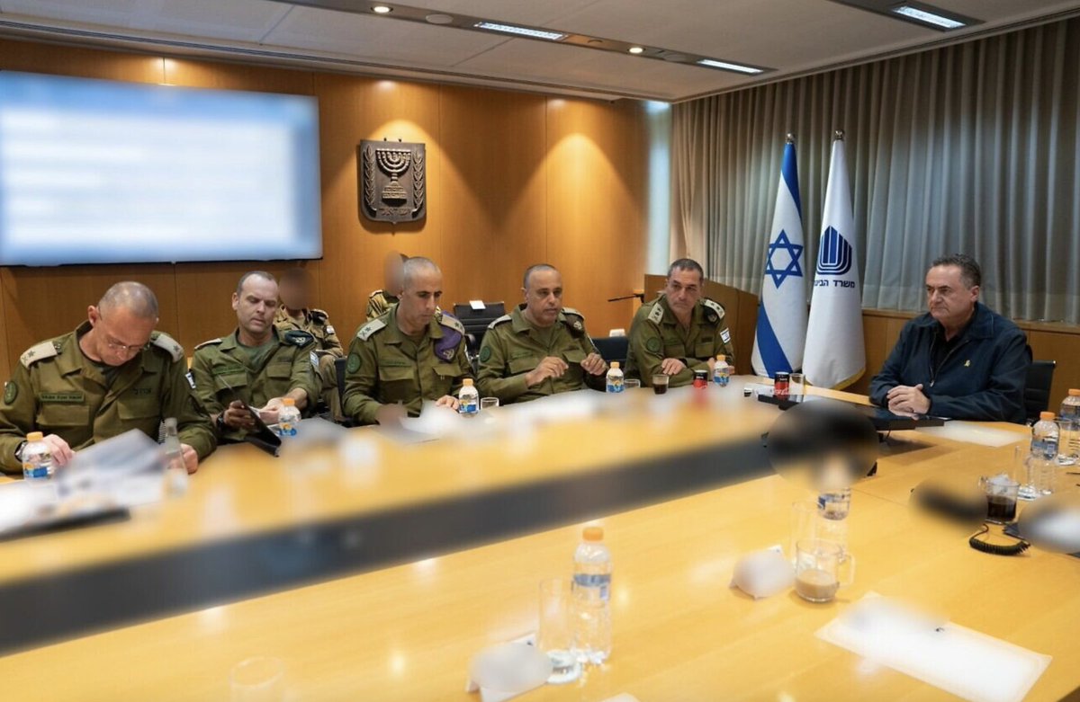 unidosxisrael's tweet image. Katz: Israel se acerca a sus objetivos bélicos, la atención se centra en Gaza y Yemen
El ministro de Defensa israelí también destacó la importancia de mantener la presión sobre Irán y tomar medidas ofensivas contra las amenazas regionales.
unidosxisrael.org/noticias/katz-…