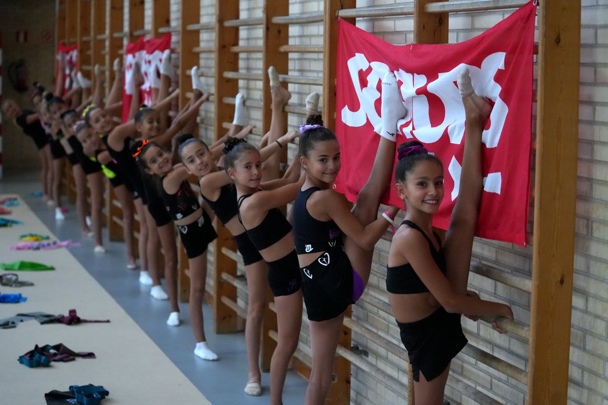 🤩 ¡Esta semana hemos dado inicio al primer turno del #CampusRFEG!

Nos esperan unos días de nuevas amistades, aprendizajes, diversión, nuevas experiencias, y por supuesto, mucha gimnasia! 🤸‍♀️☀️
