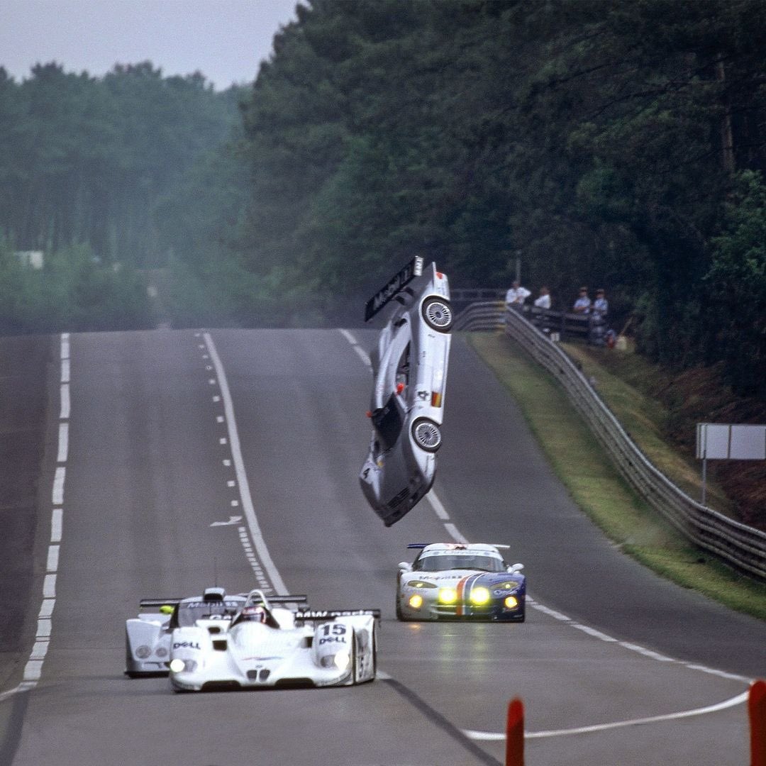 motorforms's tweet image. 