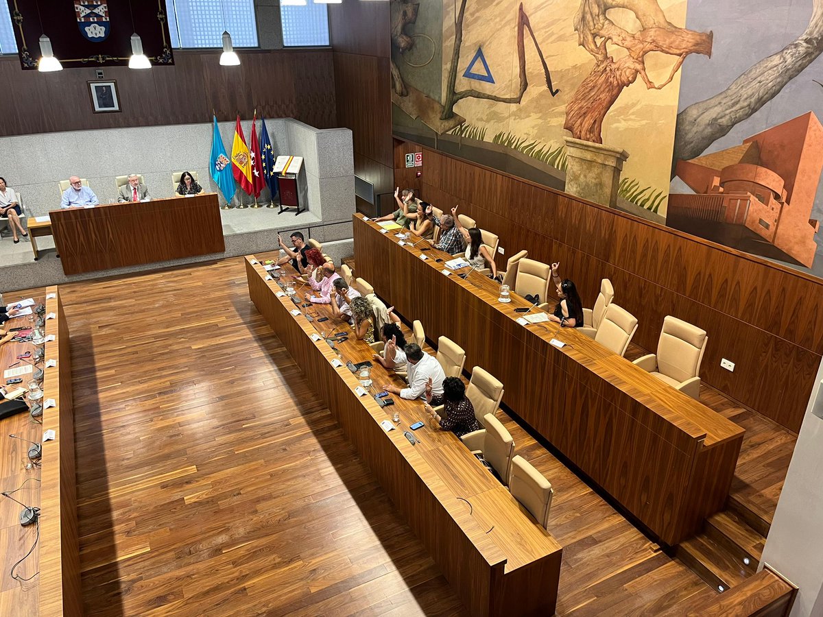 ✋ Las propuestas del Gobierno (PP-ULEG) de invertir casi 19 millones de euros en mejoras para Leganés quedan rechazadas por el voto en contra de toda la oposición (PSOE, Más Madrid, VOX y Podemos-IU-AV) 

❌ Se han rechazado, entre otras inversiones, la climatización de escuelas