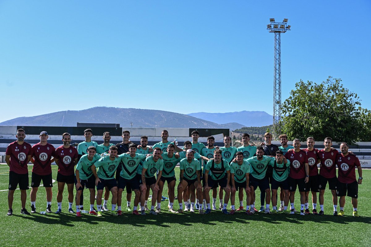 RealJaenCF's tweet image. 𝗣𝗿𝗶𝗺𝗲𝗿 𝗱𝗶́𝗮 𝗲𝗻 𝗹𝗮 𝗼𝗳𝗶𝗰𝗶𝗻𝗮 ✔ 💜
Entrenamiento 1️⃣ de la pretemporada finalizado con éxito ✅
#RJ2526 #Pretemporada #VolverASentir