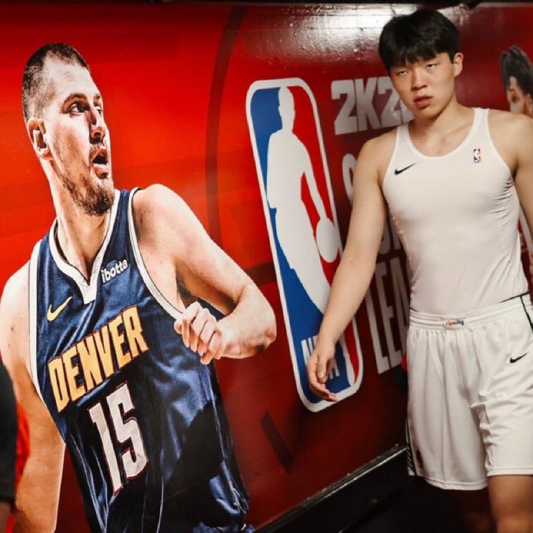 Fullcourtpass's tweet image. Nikola Jokic on Yang Hansen 😭
“I’m happy when he’s in his prime I’ll be out of the league probably.”