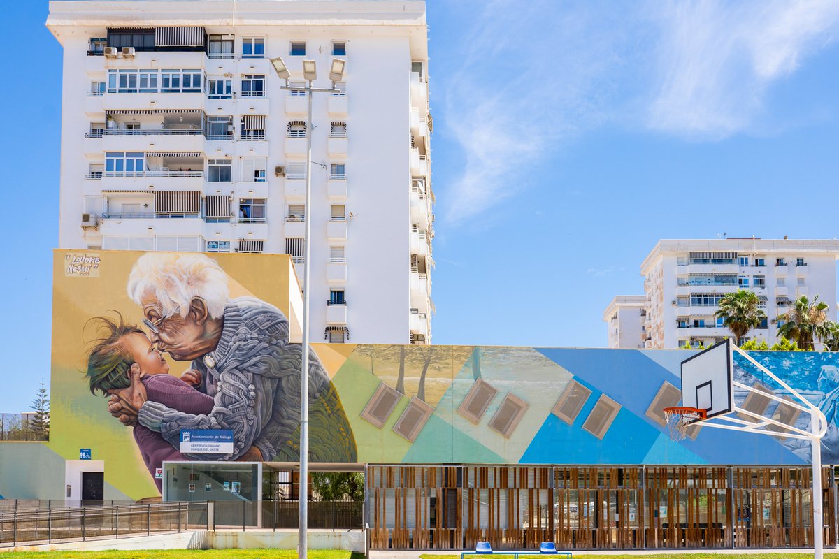 turismodemalaga's tweet image. ¡Feliz Día de los Abuelos! 🧓👴

😍 Podéis encontrar este precioso mural en el Parque del Oeste de la capital, una obra de Lalone y Nesui.

#MalagaTurismo #DiaDeLosAbuelos