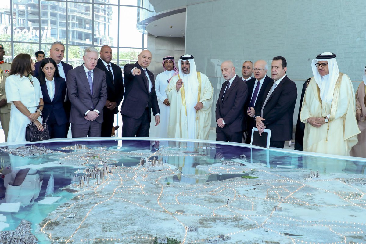 almodononline's tweet image. #الرئيس_عون خلال زيارته مجلس التنمية الاقتصادية في البحرين: #لبنان بحاجة إلى استثمارات مبنية على الثقة المتبادلة