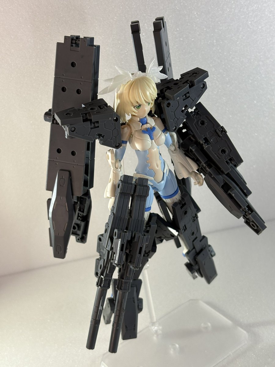 tohoproject5's tweet image. 【エリエネ＝エリエリカ　タイプゼロ】
・バード形態への変形を可能にする試作ゼロ号機ウイングアーマーを装備したエリエネ
#MIX30MLコンテスト