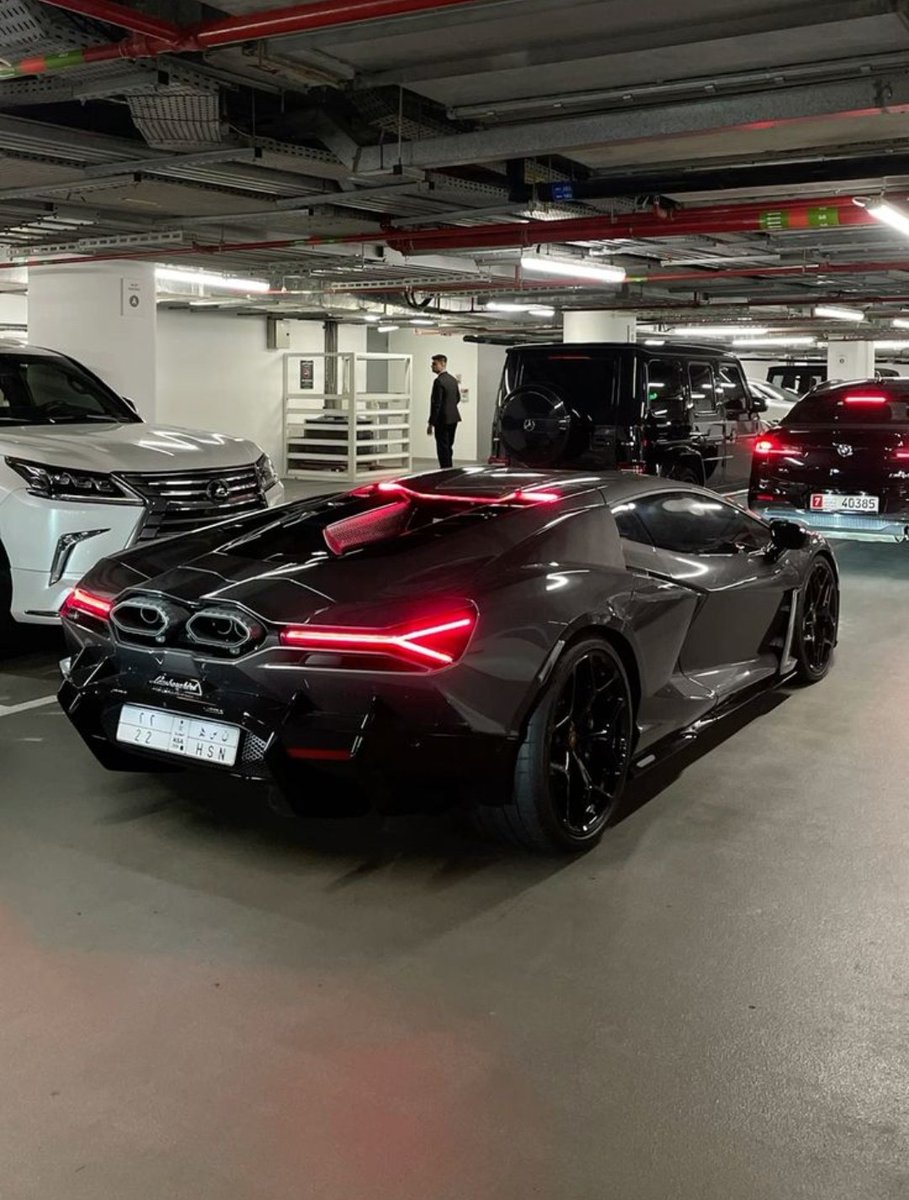 𝑫𝒂𝒊𝒍𝒚𝑳𝒂𝒎𝒃𝒐𝒓𝒈𝒉𝒊𝒏𝒊🐃™ (@dailylambotm) on Twitter photo 