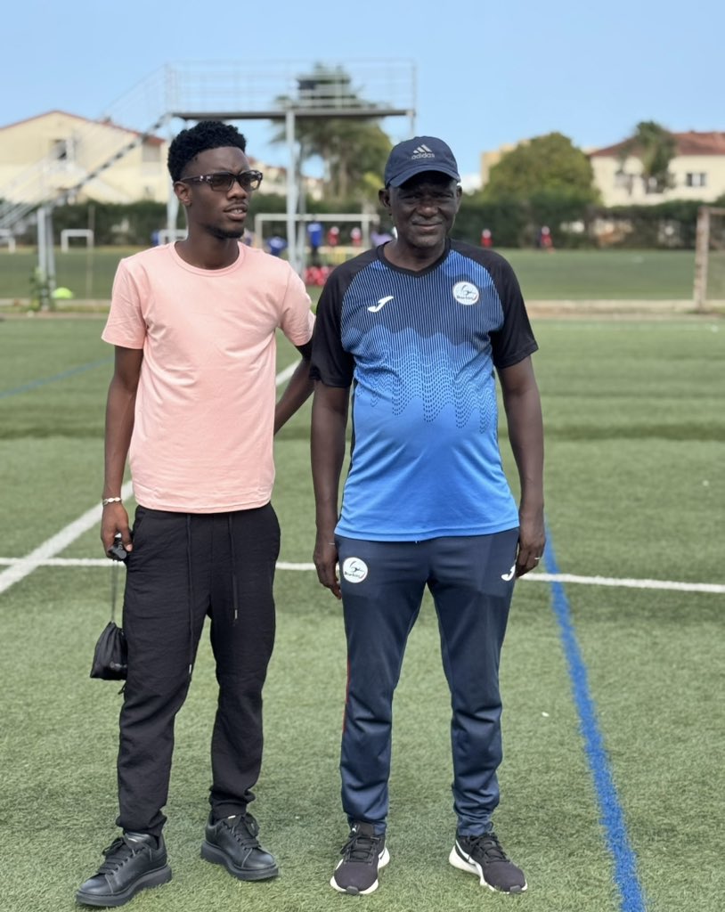 CFootstyle's tweet image. Here we go Fallou à diambars!! Et c’est Grace à vous🇸🇳😉🫵🏾 Le vlog arrive bientôt In Sha Allah sur ma chaîne YouTube avec les performances de fallou et l’avis des coachs😉⏳