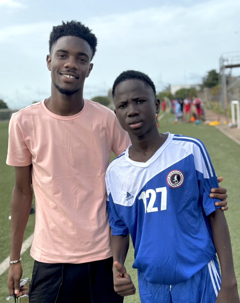CFootstyle's tweet image. Here we go Fallou à diambars!! Et c’est Grace à vous🇸🇳😉🫵🏾 Le vlog arrive bientôt In Sha Allah sur ma chaîne YouTube avec les performances de fallou et l’avis des coachs😉⏳