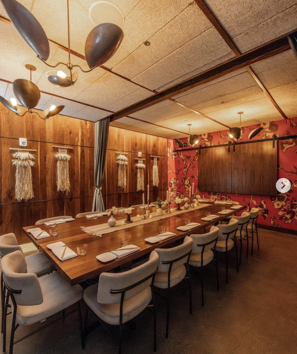 kofinas's tweet image. I'm looking for a top restaurant in Miami with a private dinning space to host one of our dinners at this year.
My top choice was Faena, but their room is too big (28 capacity and we need 14). Mother wolf has a great space, but it's 32 capacity and I've heard mixed reviews on…