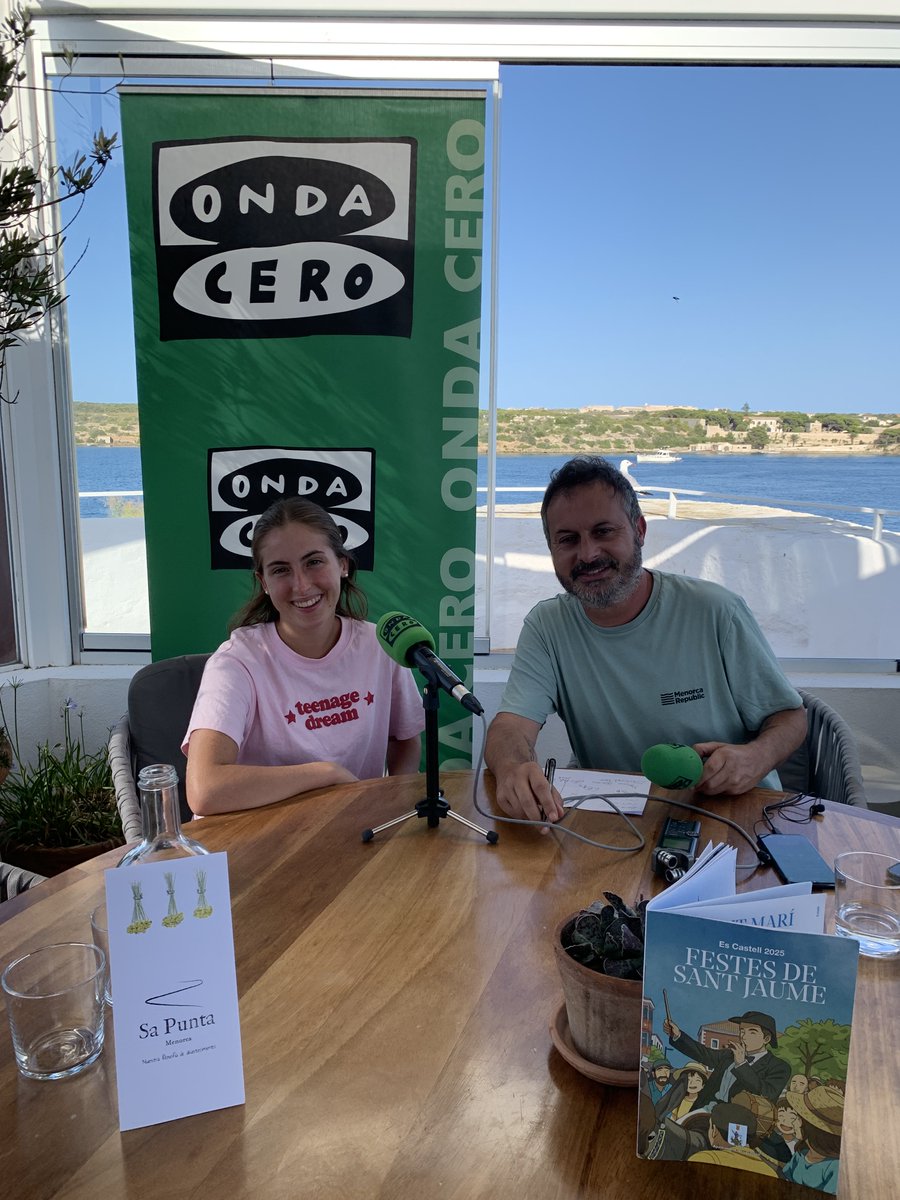 Onda Cero Menorca (@ocrmenorca) on Twitter photo 🎠Finalizamos nuestro especial Más de Uno Menorca desde Es Castell, con una invitada muy especial: Emma González.
🎙️ Emma vivirá este año unas fiestas inolvidables, ya que saldrá por primera vez como caixera formando parte de la colcada.
<a href="/ajescastell/">Ajuntament des Castell</a>
@sapuntamenorca 🎠Finalizamos nuestro especial Más de Uno Menorca desde Es Castell, con una invitada muy especial: Emma González.
🎙️ Emma vivirá este año unas fiestas inolvidables, ya que saldrá por primera vez como caixera formando parte de la colcada.
<a href="/ajescastell/">Ajuntament des Castell</a>
@sapuntamenorca