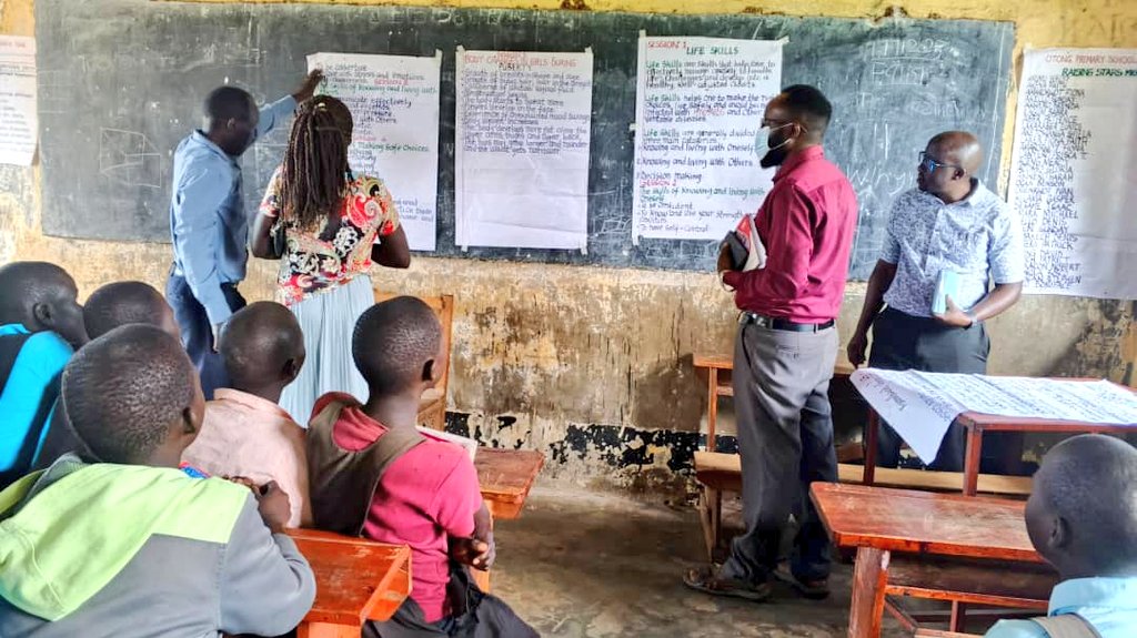STFUganda's tweet image. Happening Now: Ongoing ASRHR Monitoring in Gulu & Moroto
The MEAL team and DOP are engaging health workers, peer educators, VHTs, and school stakeholders to track the progress of ASRHR interventions under the #NORAD project.
Powerful stories are emerging, highlighting impact on…