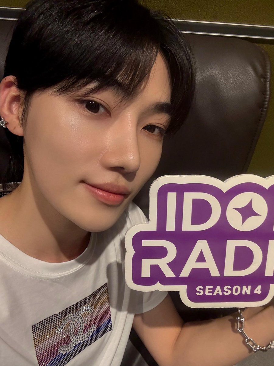 idolradiokorea's tweet image. 잠시 후 9시, 아이돌 라디오4 #ep141영재(GOT7) (DJ 뉴) 스트리밍 방송이 시작됩니다
📲 MBC RADIO 공식 Youtube 채널에서 라이브 스트리밍
youtube.com/live/kRhtAFSm3…
@THEBOYZ_officl
@YOUNGJAExArs
#MBC #IDOLRADIO #아이돌라디오 #THEBOYZ #더보이즈 #뉴 #영재 #YOUNGJAE #GOT7