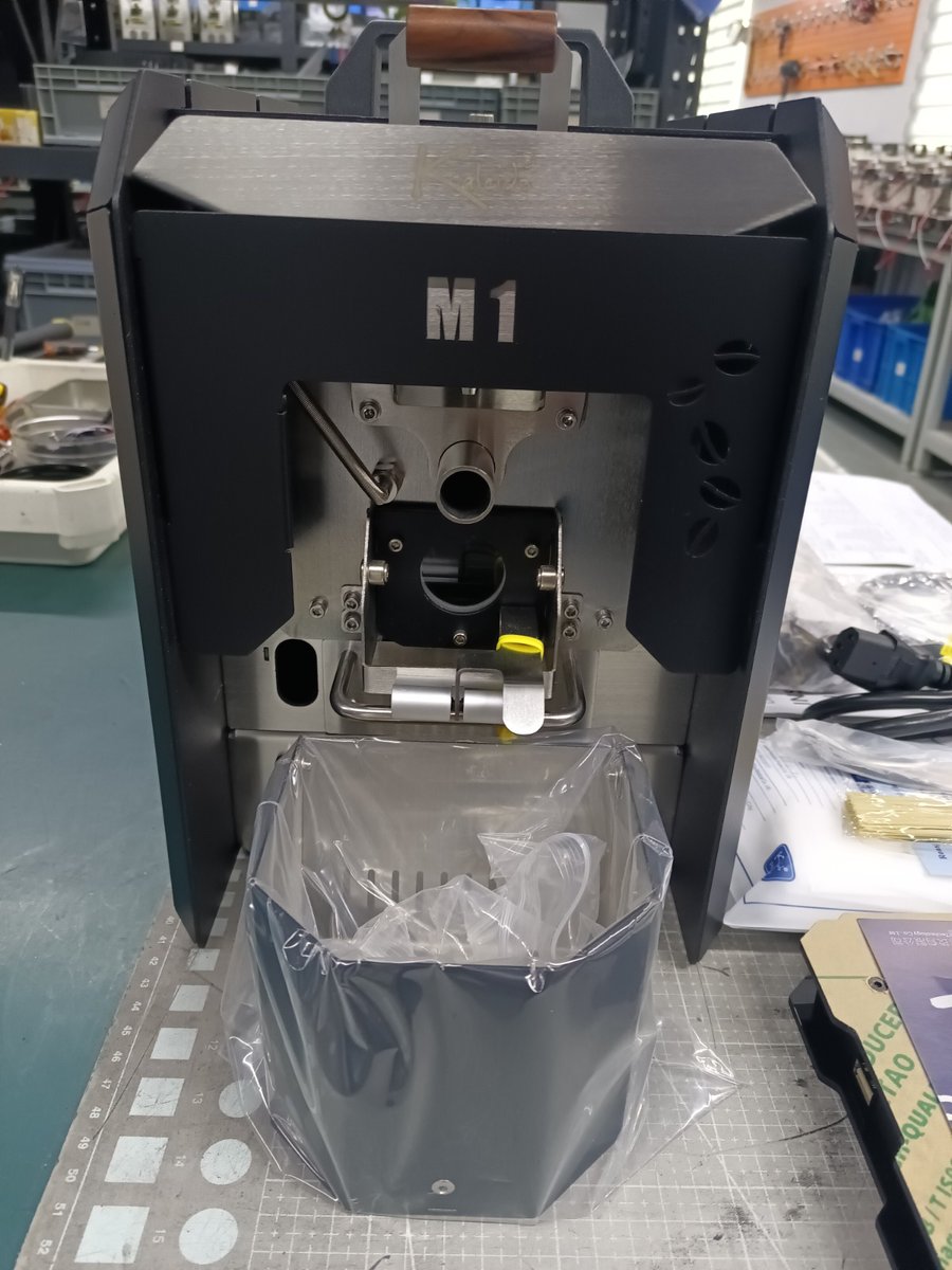 kaleidoroasters's tweet image. Packed and prepped — the Kaleido Sniper M1 Sample Roaster is en route to its new home in Harrow, Ontario 🇨🇦 Let the roasting begin! #kaleidoroasters #coffee #ontario #canada