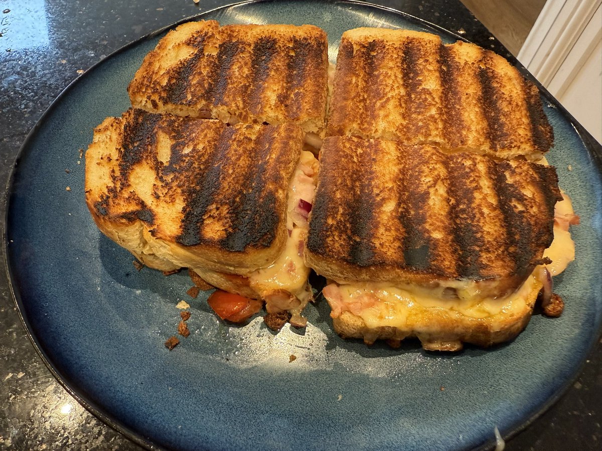 Azuliblancos's tweet image. Cheese, ham, tomato and onion toasties. One with @WorldFamousHot1 OG hot sauce, one with Piccalilli Gardens. If you like your small batch hot sauces, give him a go. worldfamoushotsauce.co.uk