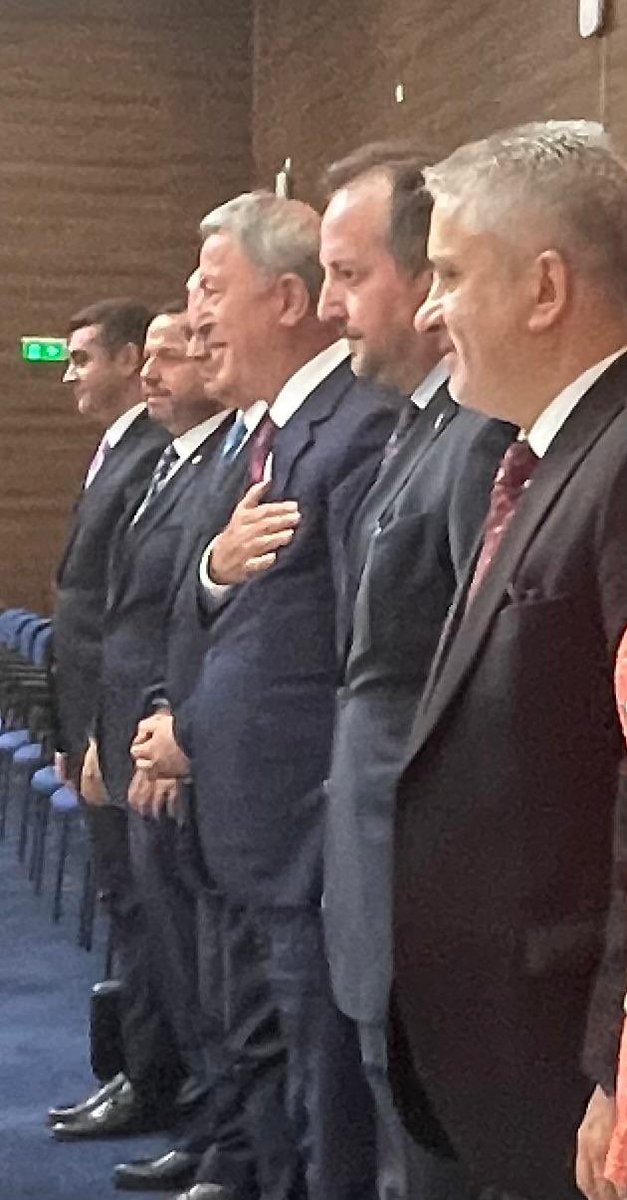 📍Bulgaristan 

TBMM Milli Savunma Komisyonu olarak Bulgaristan Ulusal Meclisi’ni ziyaret ederek, çalışmaları devam eden milletvekillerini selamladık.