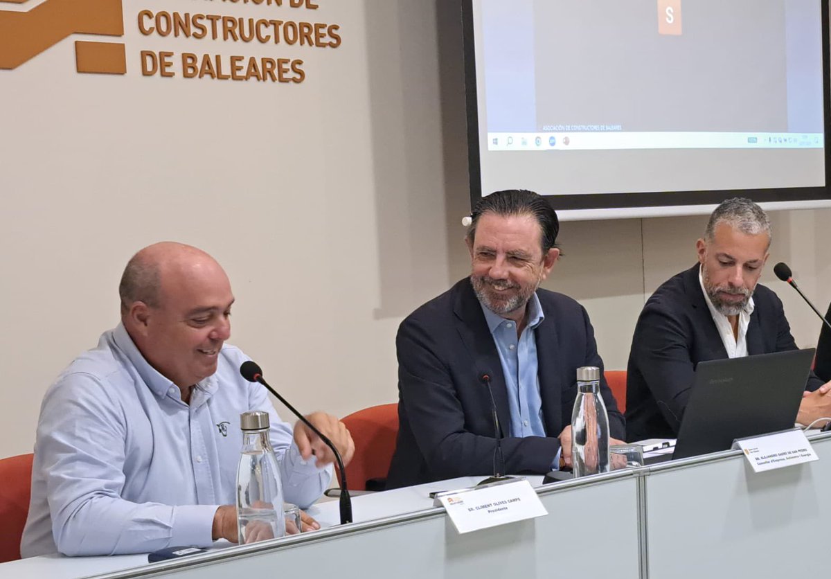 Alex Sáenz de San Pedro✌ (@coopetidor) on Twitter photo Cumplimos con el sector construcción en Baleares e impulsamos la mejora de la competitividad de sus empresas.
Un sector que históricamente había reclamado ayudas y sensibilidad hacia sus empresas importancia en nuestra economia e industria. Cumplimos con el sector construcción en Baleares e impulsamos la mejora de la competitividad de sus empresas.
Un sector que históricamente había reclamado ayudas y sensibilidad hacia sus empresas importancia en nuestra economia e industria.