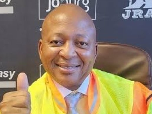 MDNnewss's tweet image. EFF MP Sihle Lonzi raised a point of order in Parliament, questioning whether Patriotic Alliance Chief Whip Marlon Daniels was with Deputy President Kenny Kunene when police found him at the home of the suspect arrested for DJ Sumbody’s murder.