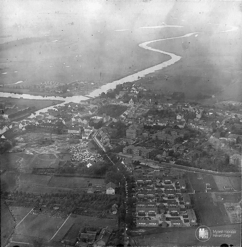 paz_preussische's tweet image. Der Pregel, der "Stadtfluss" der ostpreußischen Hauptstadt Königsberg (Aufnahme von 1914).
Zur Gotenzeit wurde der Pregel noch "Skara" genannt. Zur Zeit des Deutschen Ordens hingegen "Lipz".