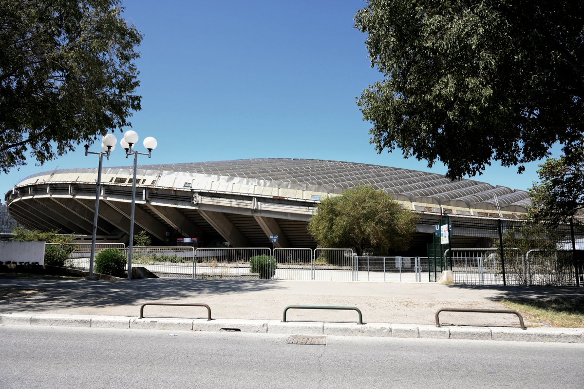 AndrejPlenkovic's tweet image. Posjet Splitu bio je prilika za obilazak Gradskog stadiona Poljud, koji je u nedavnom nevremenu pretrpio velika oštećenja. Zato smo na #sjednicaVRH donijeli odluku o dodjeli 2 milijuna € za hitnu sanaciju.
@VladaRH je proglasila Poljud sportskom građevinom od nacionalnog…
