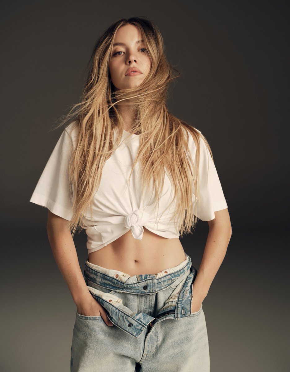 archivesyds's tweet image. Sydney Sweeney for American Eagle.