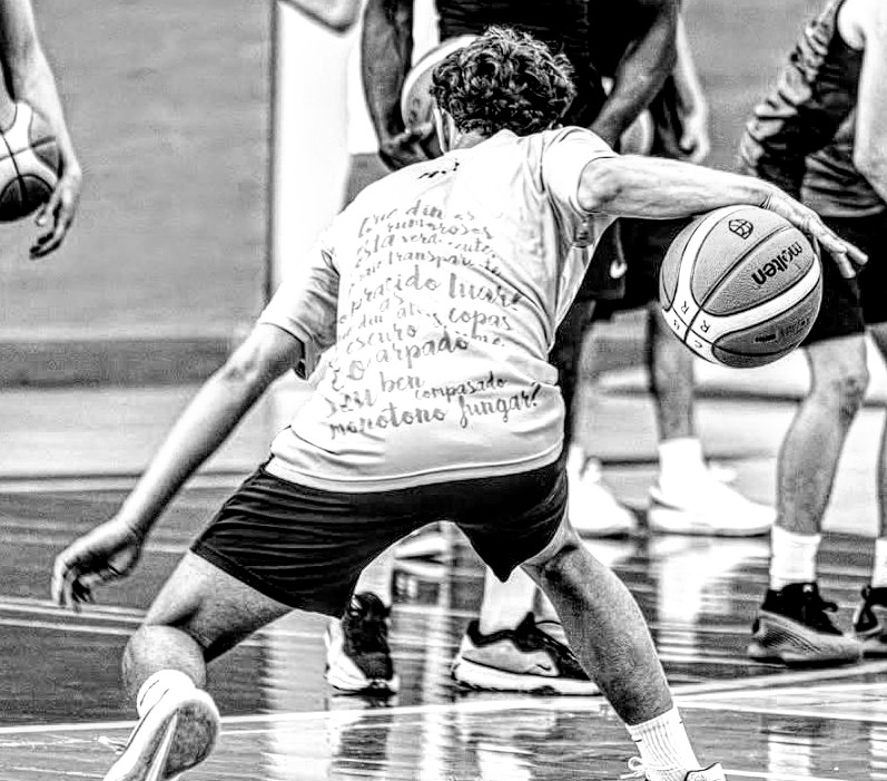 PabloRey_'s tweet photo. Espectacular él @Sublimebball que durante toda la semana se está a realizar en @ConcelloRibadeo ...... 

Él verano también es para trabajar 

#SublimeBasketball #CampusBasketball 
#Basketlovers 
#Yago14 https://t.co/zVylskCc6y