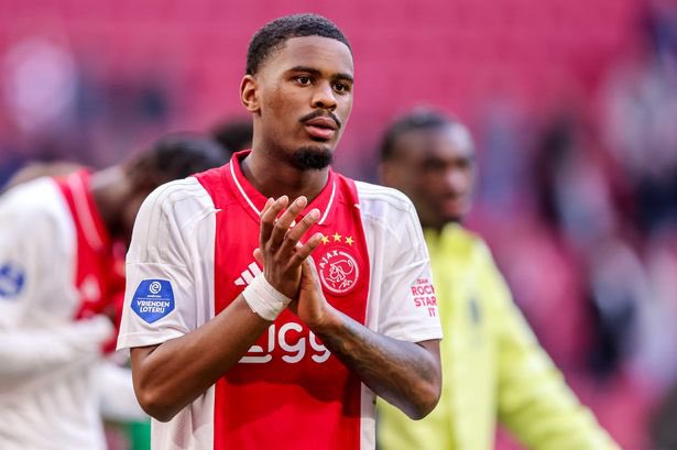 charliepatrick0's tweet image. The difference between the business we’ve done this summer and last summer is night and day!
Genuinely excited by the deals we’ve done, and if Chelsea can get Simons and Hato over the line it’s huge.
Other than a top goalkeeper the squad would be complete!
Doubt 🇳🇱 🔥