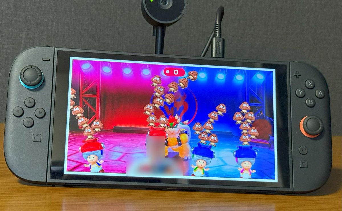 denfaminicogame's tweet image. 『スーパー マリオパーティ ジャンボリー』スイッチ2版はおまけモード「ジャンボリーTV」がめちゃ楽しい
news.denfaminicogamer.jp/kikakuthetower…
自分(実写)の頭の上にクリボーを積んだり、声で車を走らせたり、カメラやマイクを使ったミニゲームがてんこ盛り!ボリュームはソフト1本分以上。おまけのレベルじゃない