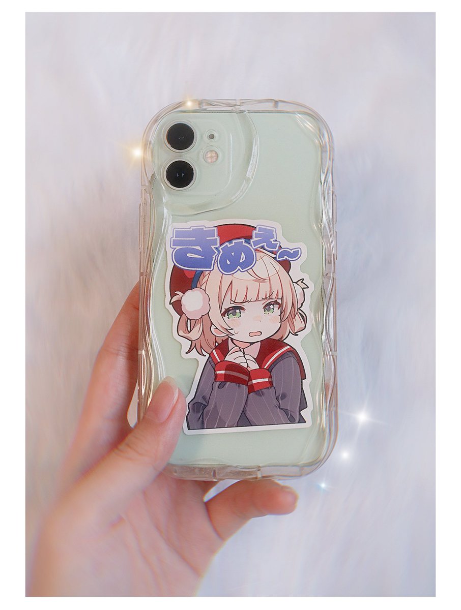 スマホ可愛すぎになっちゃった
ステッカーは4種類用意してる!
みんなでお揃いにしよね♡ 