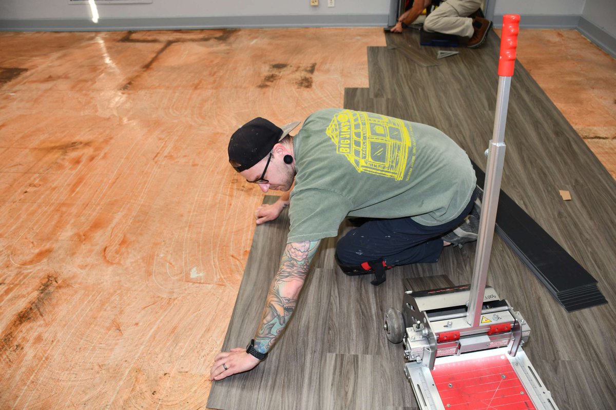 NNSYNews's tweet image. This month's Access Code, we celebrate the Code 900F.41 Production Resource Department Facilities and Equipment Self Help  Division!
Check it out on DVIDS: dvidshub.net/news/503348/ac…
#NNSY #AccessCode #ForceBehindTheFleet #GettingItDone