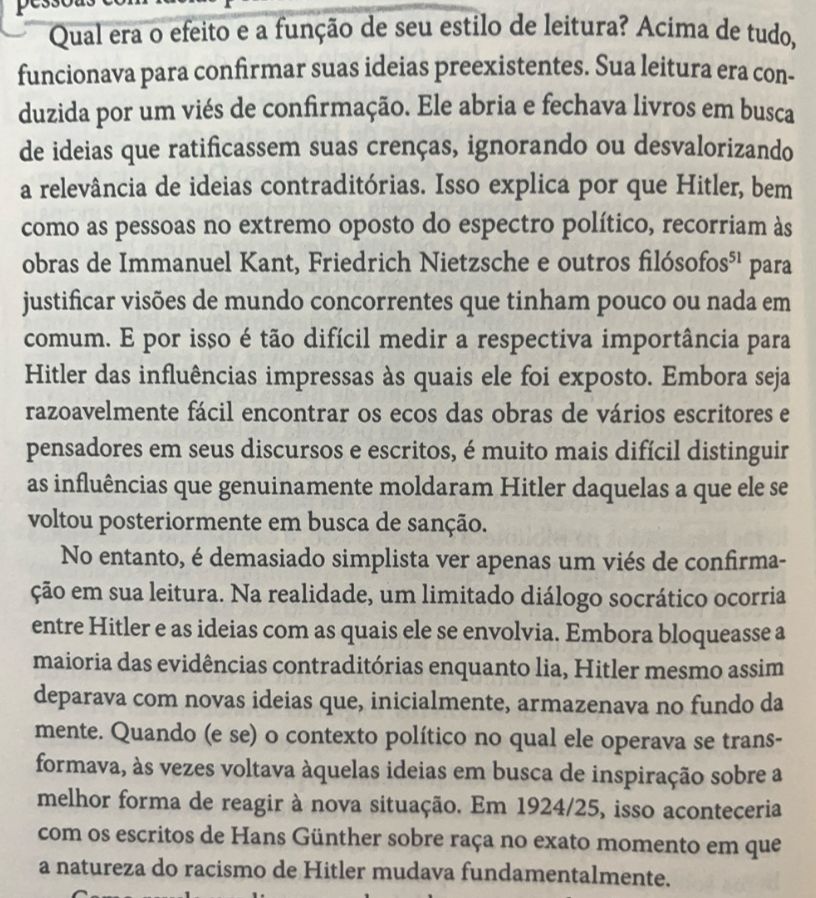 joaoeigen's tweet image. Esta é uma passagem muito importante sobre a mentalidade de Hitler: seu hábito de leitura.
Essencialmente, Hitler lia com um objetivo já predeterminado em mente: fortalecer sua visão de mundo - Weltanschauung - previamente estabelecida, não completamente, mas em seus princípios…