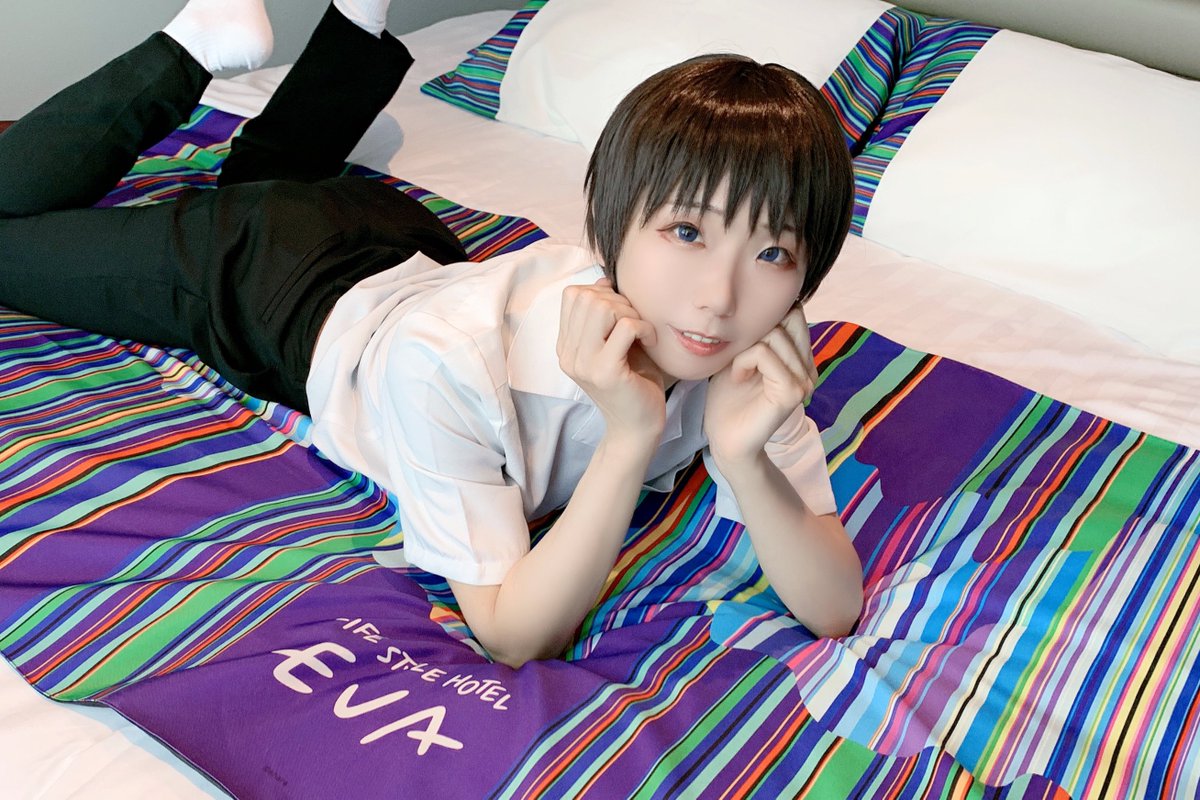 kokonerv_1's tweet image. りらころポーズ🤗
