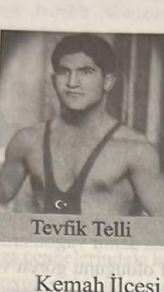 İnna Lillahi ve İnna İleyhi Raciun.

Muhterem kayınpederim, Millî güreşçi ve antrenör Tevfik Telli, Hakk’ın rahmetine kavuşmuştur.
Allah rahmet eylesin, makamı ali, mekânı cennet olsun.

Cenazesi yarın,öğle namazını müteakip Erzincan Camii Kebir Camii’nden kaldırılarak Tezi Baba