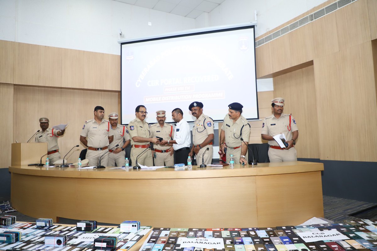 cyberabadpolice's tweet image. In a significant breakthrough, under the leadership of DCP Crimes, the five zones of the @cyberabadpolice CCS have successfully recovered 827 stolen and lost mobile phones using the #CEIR portal, and these devices were formally handed over to their rightful owners.