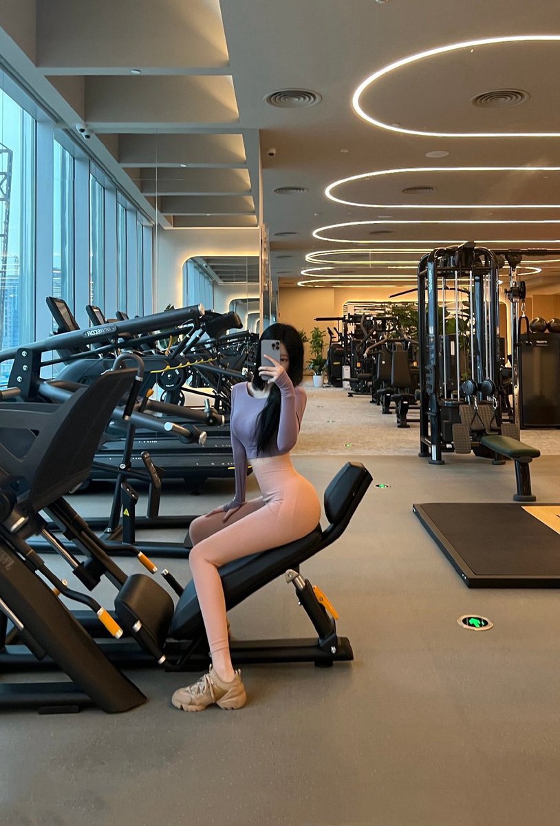 肆肆猫薄荷 tweet media