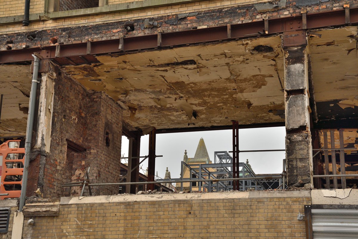 Liverpool1207's tweet image. The new steel continues to rise in the shell of the old TJ's liverpool1207blog.wordpress.com/2021/12/19/tjs…