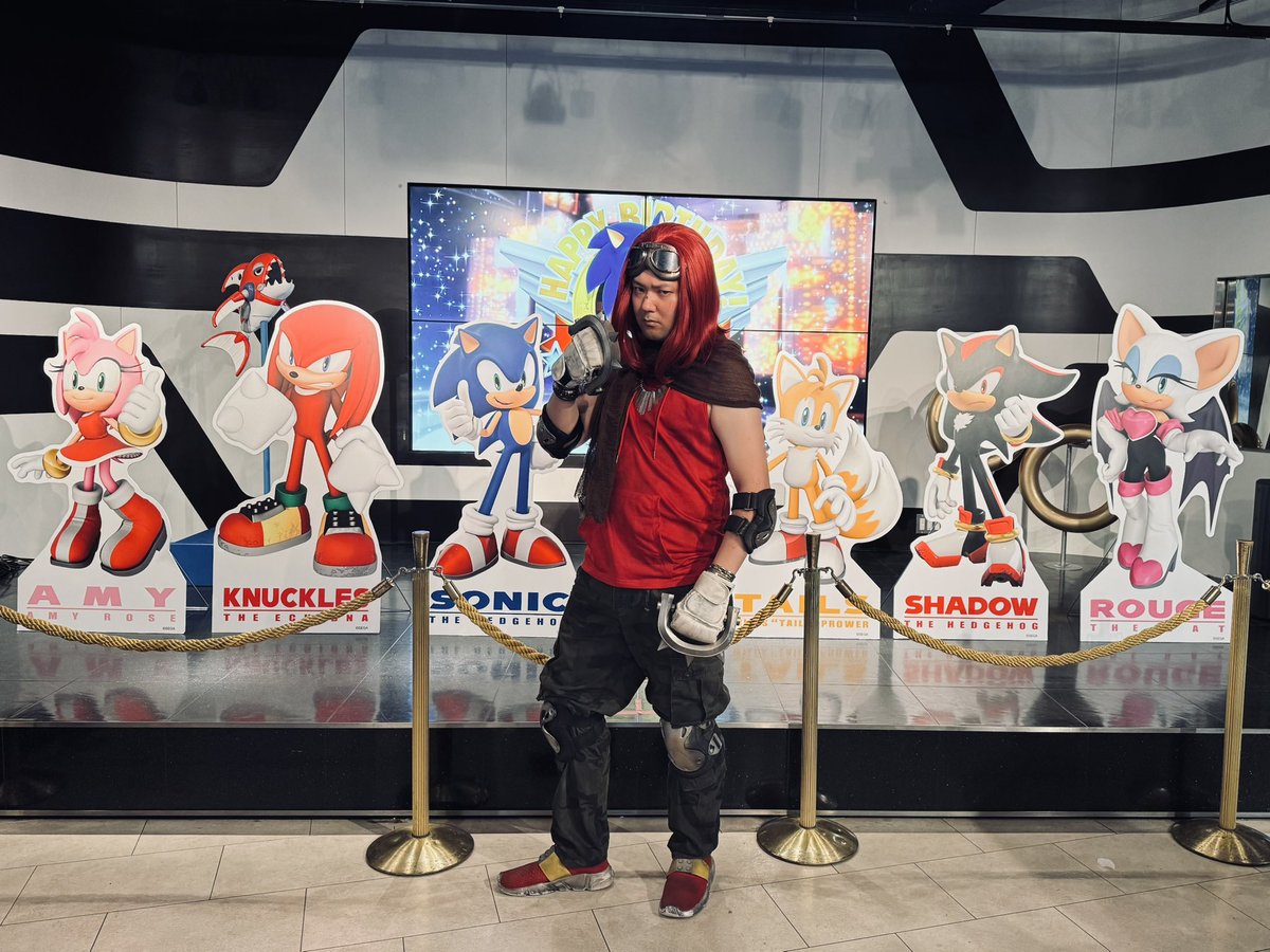 gouki_returns's tweet image. SEGASTOREオープンの時とソニバスの時で擬人化ナックルズコーデちょっと変えてたんだけど、ベースの要素はどっちもソニアド2ナックルズ👊
やっぱりソニアド2スタイルが一番好き💎🫶