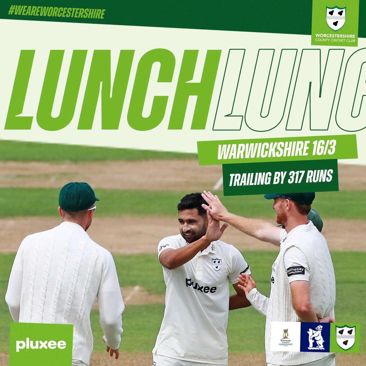 WorcsCCC's tweet image. Lunch on Day Two 🍽️
Absolutely astonishing display from the Pears reducing Warwickshire three times in an 11 over spell before lunch! 🙌
Warwickshire 16/3 (11 overs)