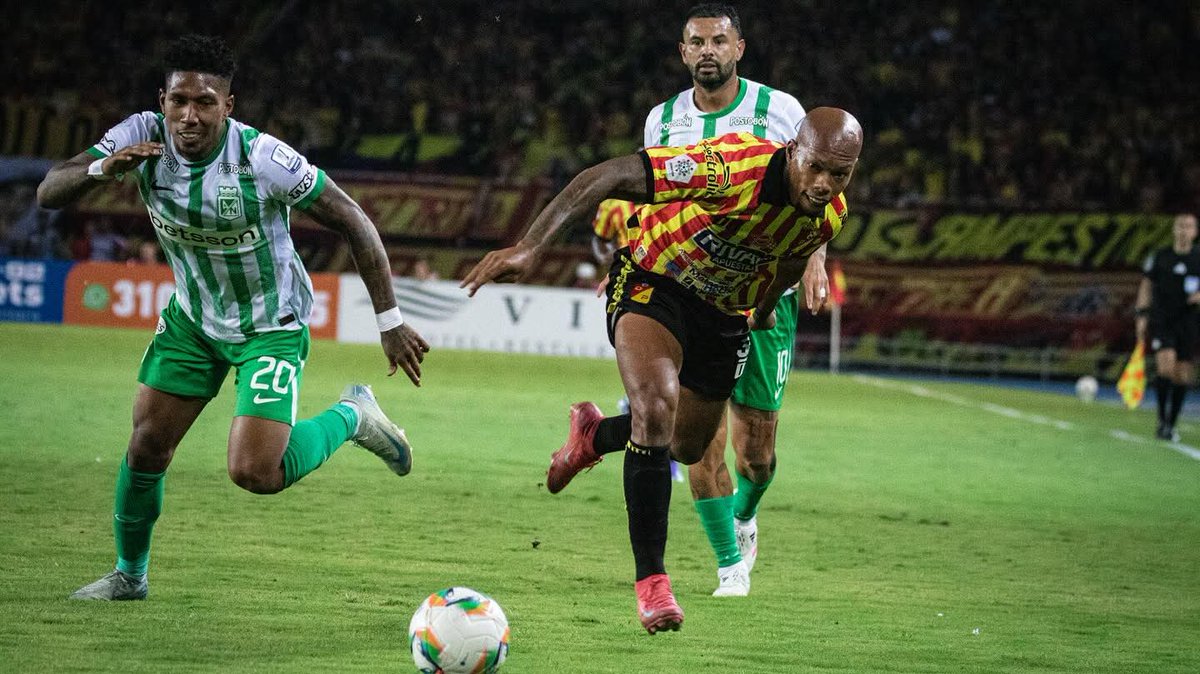 valenciamontoy2's tweet image. #AtléticoNacional cayó 2-1 frente al Deportivo Pereira, en partido correspondiente a la jornada 3 de la Liga Betplay II-2025. Cabe mencionar, que este es el primer partido que pierde el elenco verdolaga, en lo que se lleva del torneo colombiano. 🎧🎤⚽
@Alternativa985