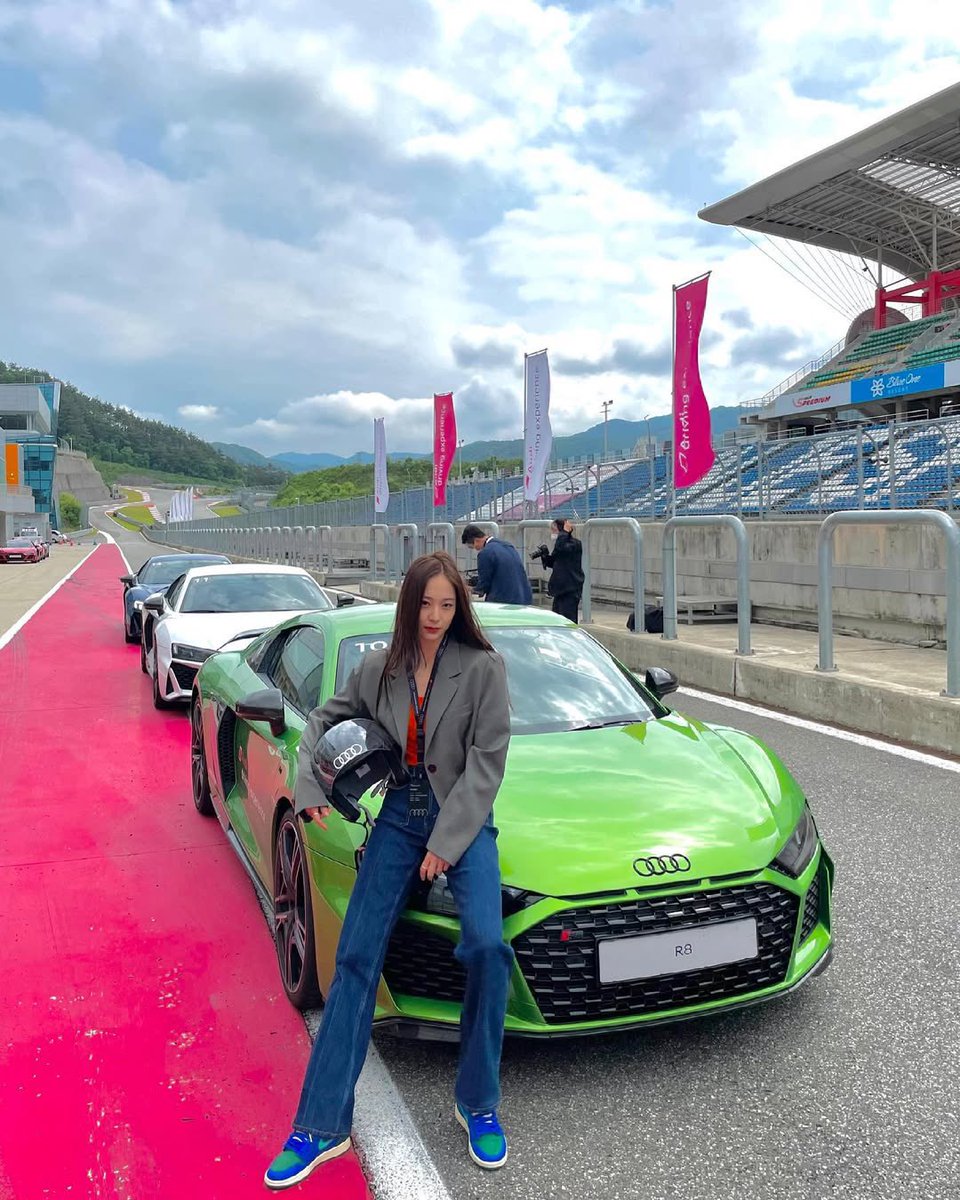 khysrtal's tweet image. manifesting krystal to be invited on f1 by audi next year๐ค๐ป