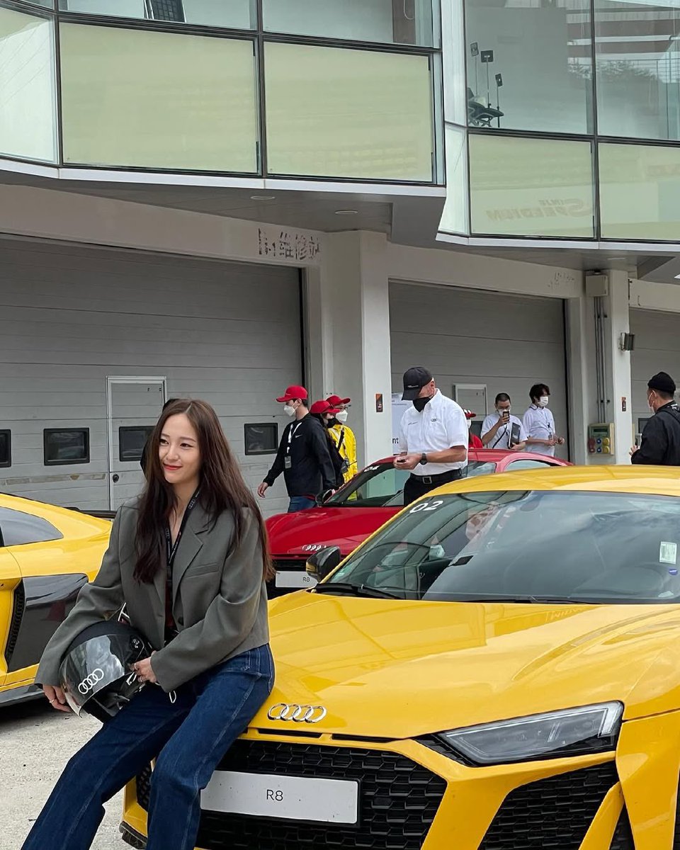 khysrtal's tweet image. manifesting krystal to be invited on f1 by audi next year๐ค๐ป