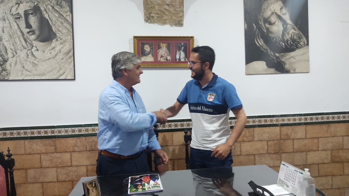 Nos alegra anunciar que la @AM_VirgenEsper será quien acompañe a Ntro. Padre Jesús en su Entrada Triunfal en Jerusalén el Domingo de Ramos 2026.
Agradecemos su cercanía y pedimos a nuestro Titular que bendiga este vínculo que hoy comienza.