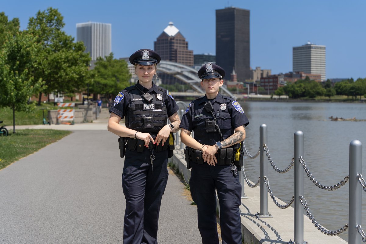 RochesterNYPD's tweet image. From the first day at the academy to countless calls for service, as a Rochester Police Officer, you will make a difference in your community and create lasting friendships along the way. Sign up to join the RPD today! Visit jointherpd.com