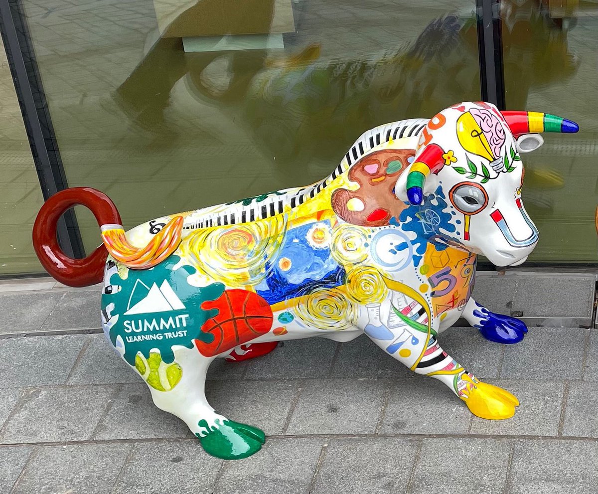 Summit_LT's tweet image. We are delighted to be part of the #bullsinthecity art trail in Birmingham. It has been wonderful to see the whole herd and especially our very own Digby outside the Birmingham Library.
#wildinart #birmingham @brumshospice
