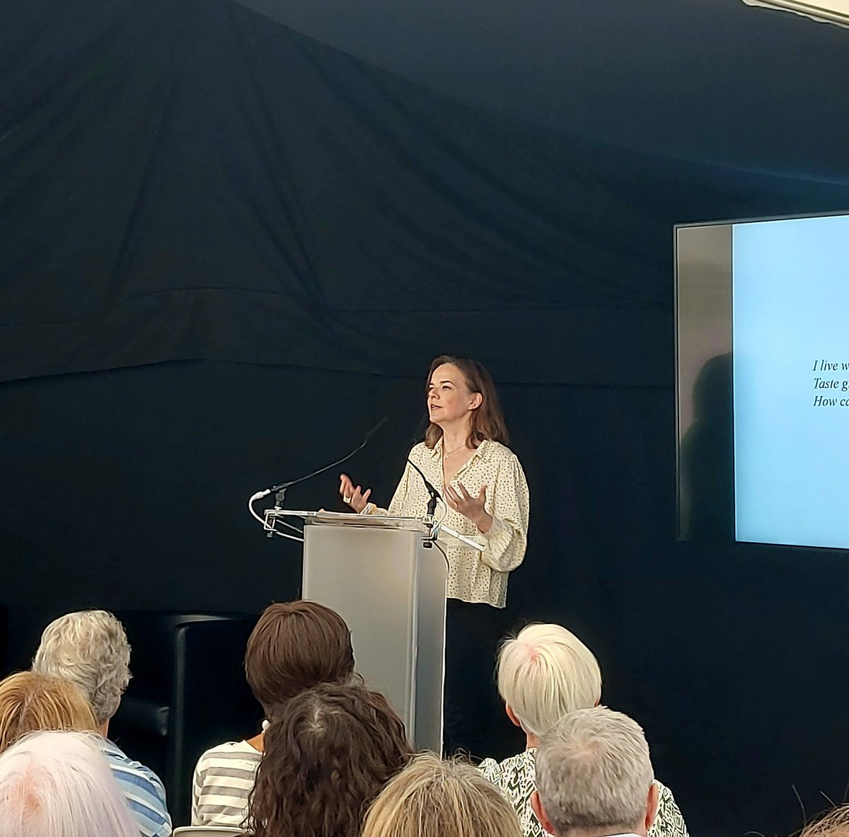 jpwarchaeology's tweet image. Really enjoyed Helen Castor talking about her book on Richard II and Henry IV @HallHarvington I don't much like any mediaeval monarch but do have a grudging admiration for how cultured Henry IV was. Richard II though...
