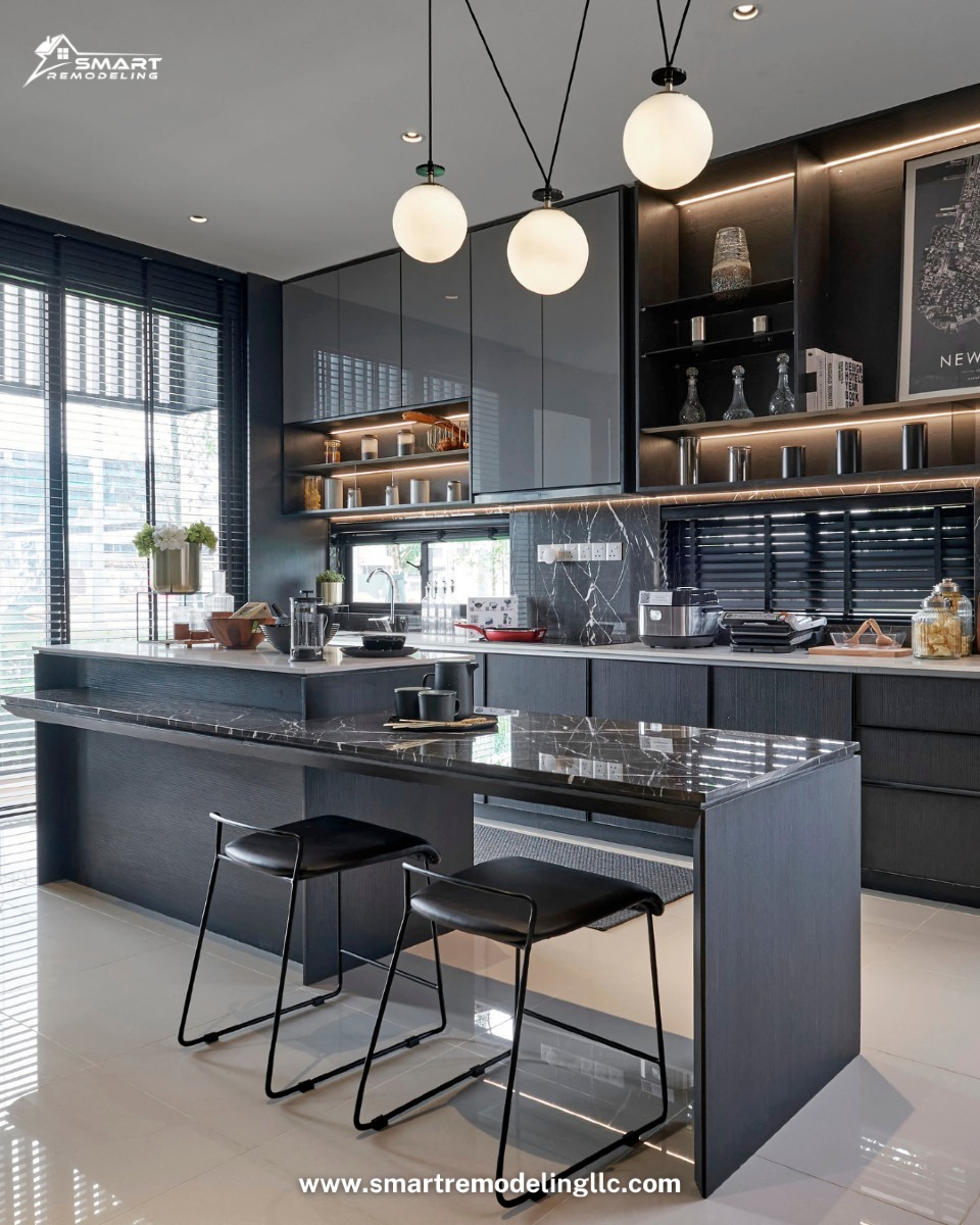 smartremodelin1's tweet image. Thinking of dark cabinets for your kitchen? The right color pairing can make all the difference.
✨ Discover the best wall, countertop &amp;amp; backsplash color schemes that actually complement dark cabinetry.
👉 Read the full guide on our blog!

smartremodelingllc.com/blog/color-sch…

#styleblog